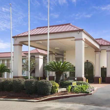 Super 8 By Wyndham Baton Rouge/I-12 Hotel ภายนอก รูปภาพ