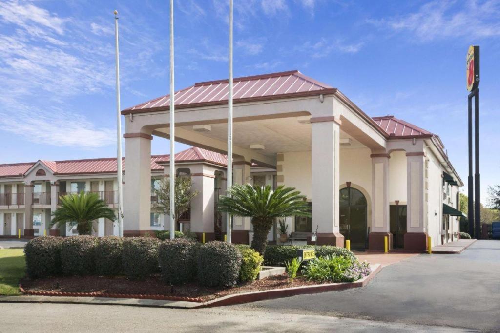 Super 8 By Wyndham Baton Rouge/I-12 Hotel ภายนอก รูปภาพ